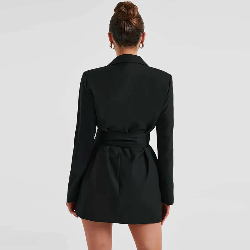 Robe blazer avec ceinture à revers élégant